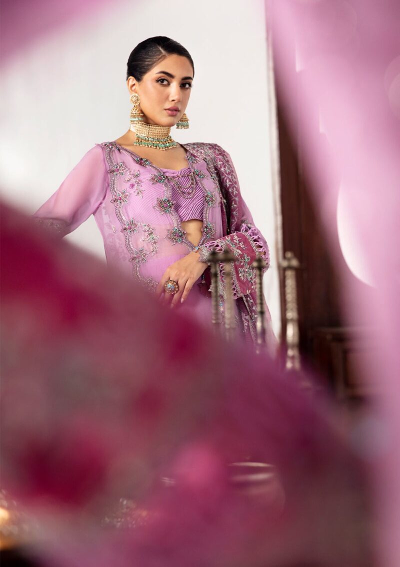 Jamnii Ruya Formal Collection