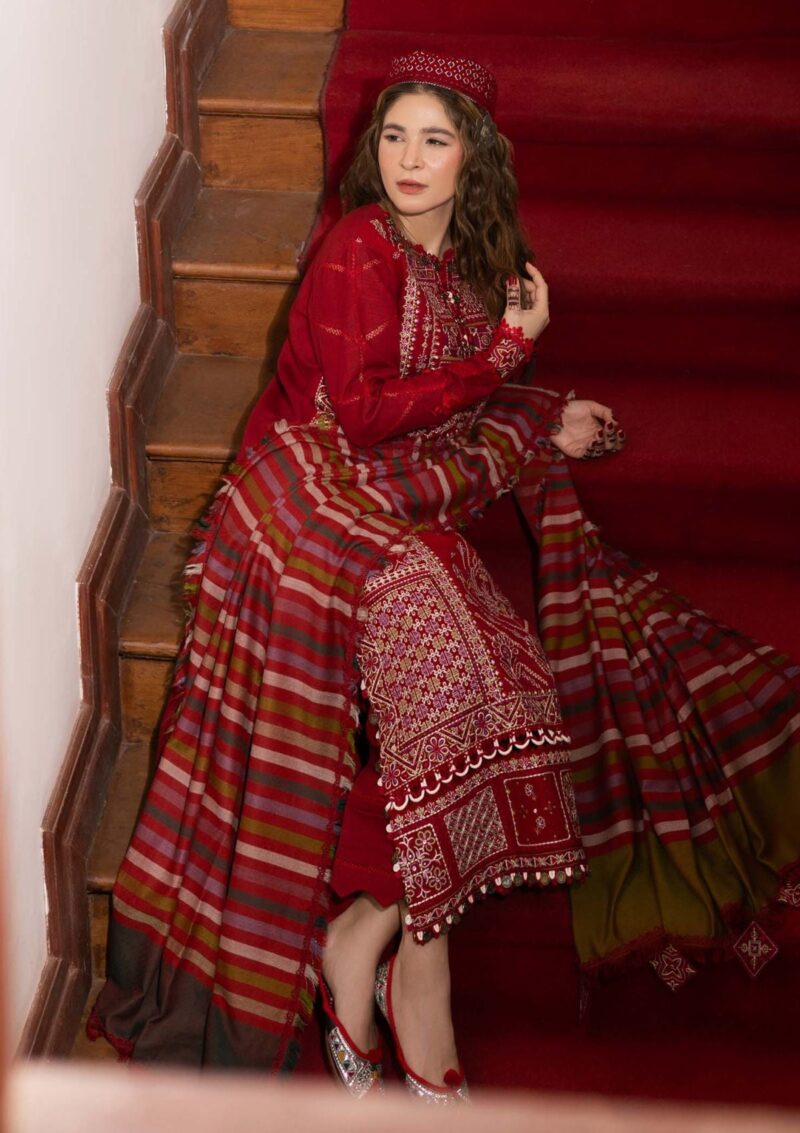 Maryam Hussain D 6 Rose Winter Collection