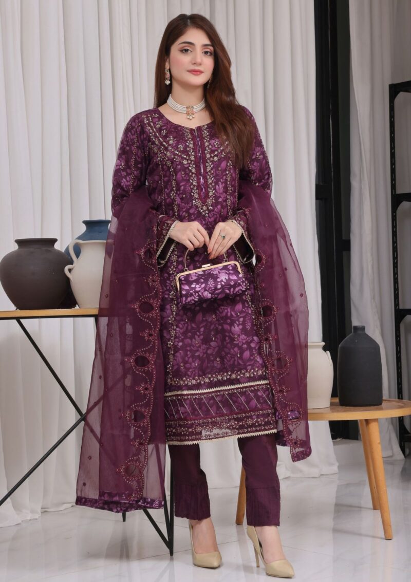 Dressline Fatima Bano Dh24 164 A Formal Collection