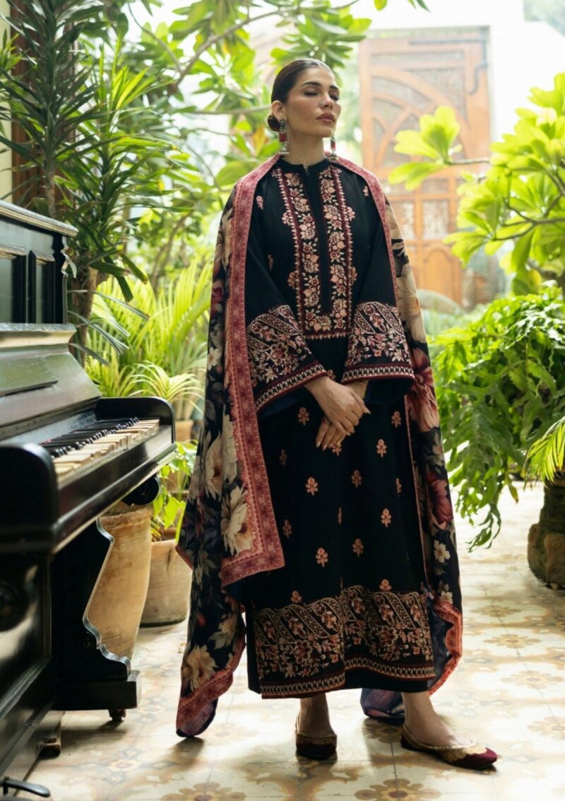 Zainab Chottani Winter Shawls Zc 02 Alaya Winter Collection