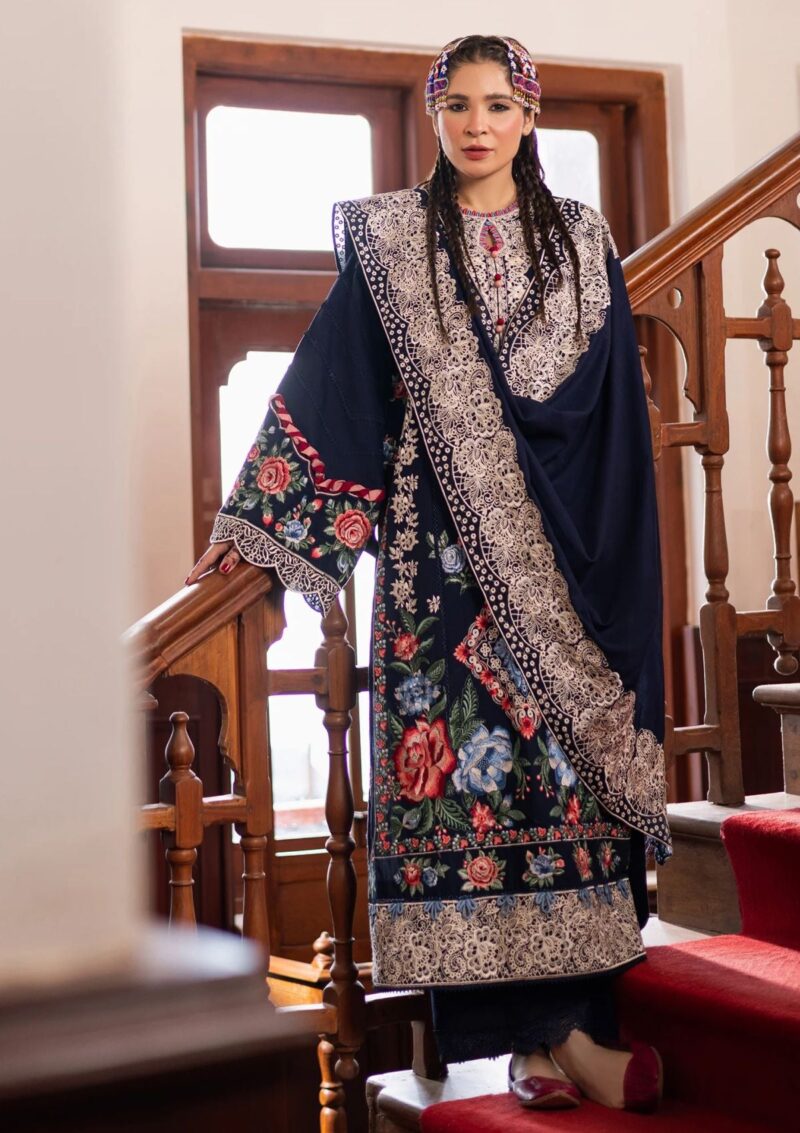 Maryam Hussain Winter Shawl D 10 Muse Winter Collection