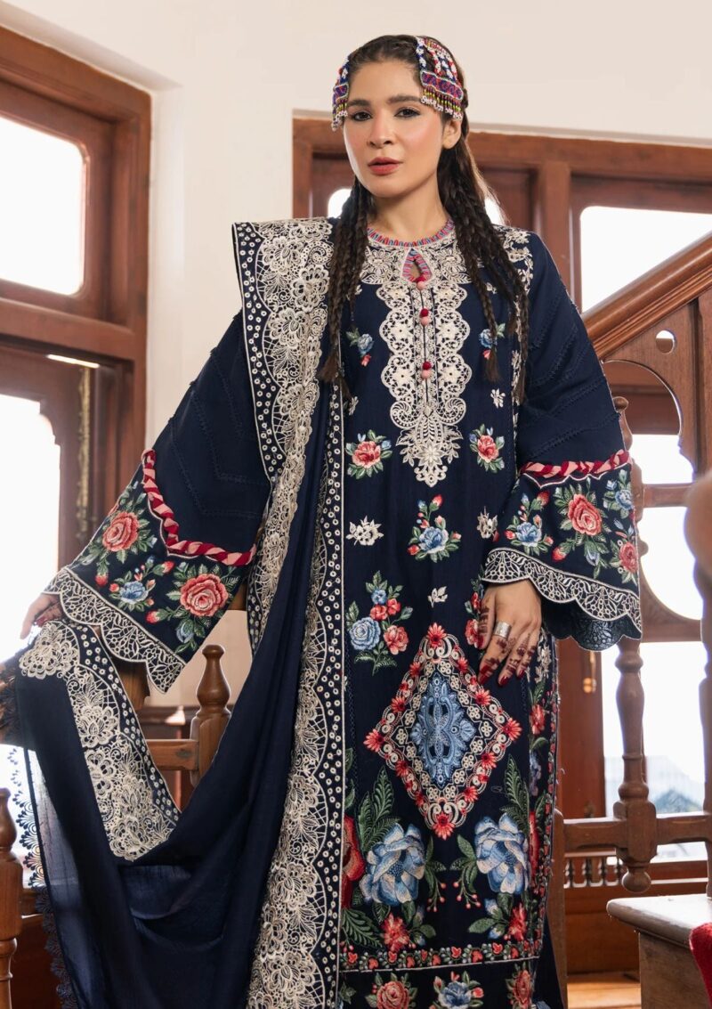 Maryam Hussain Winter Shawl D 10 Muse Winter Collection