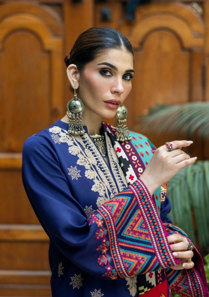 Zainab Chottani Winter Shawls Zc 05 Maya Winter Collection