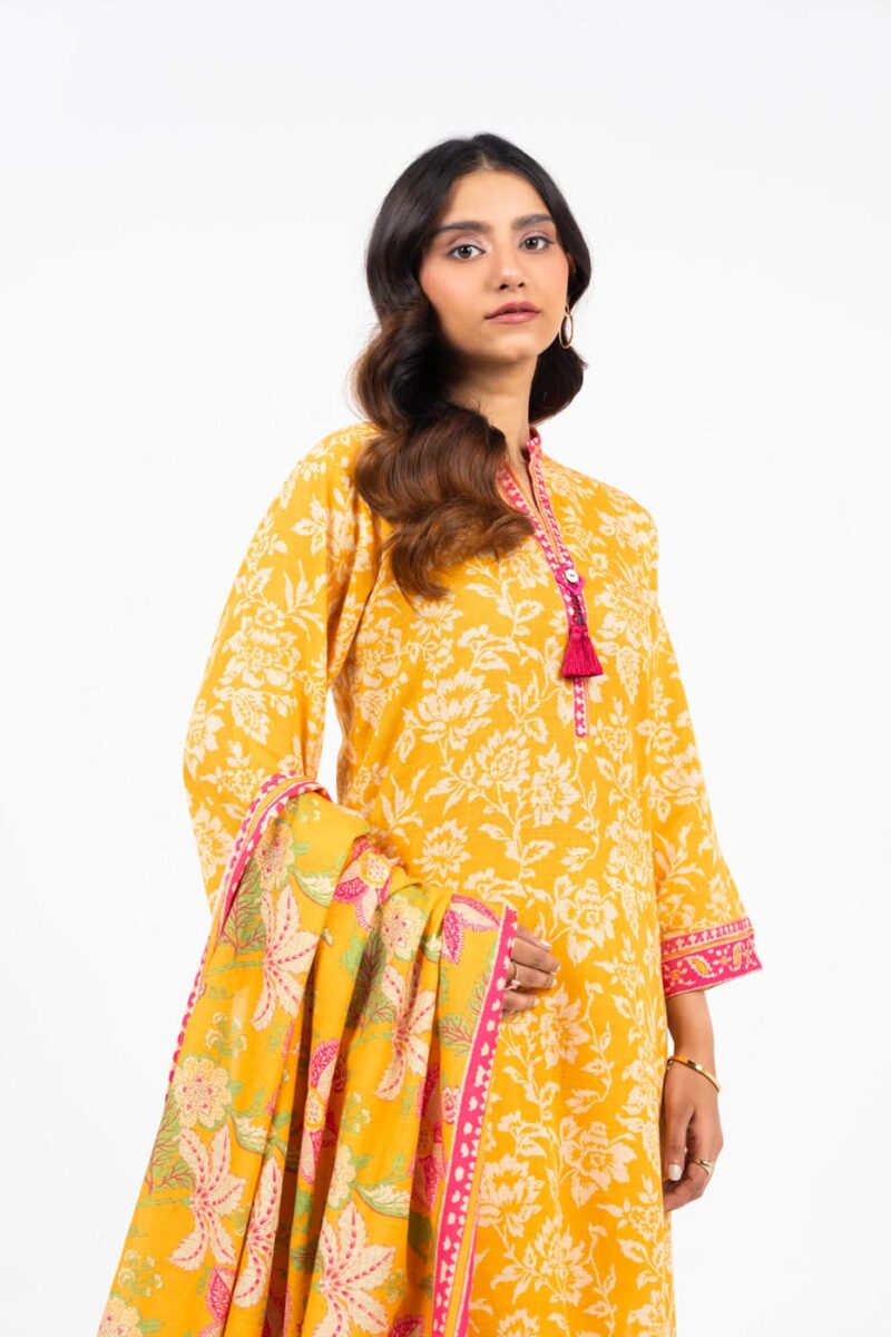 Al Karam Unstitched Fw23.1 Yellow Winter Collection