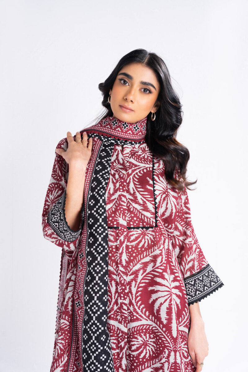 Al Karam Unstitched Fw15 Maroon Winter Collection