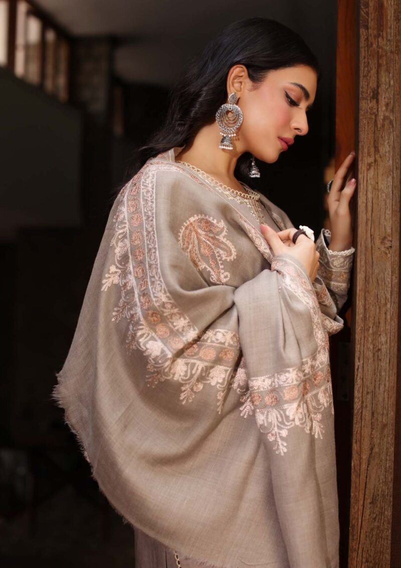 Noor Saadia Asad Suzaanikari Nsk 07 Winter Collection