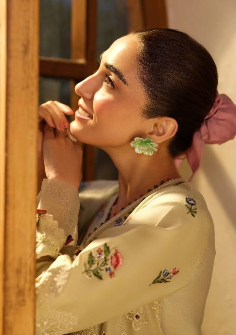 Maryam Hussain Luxury 25 Mint Lawn - Image 2