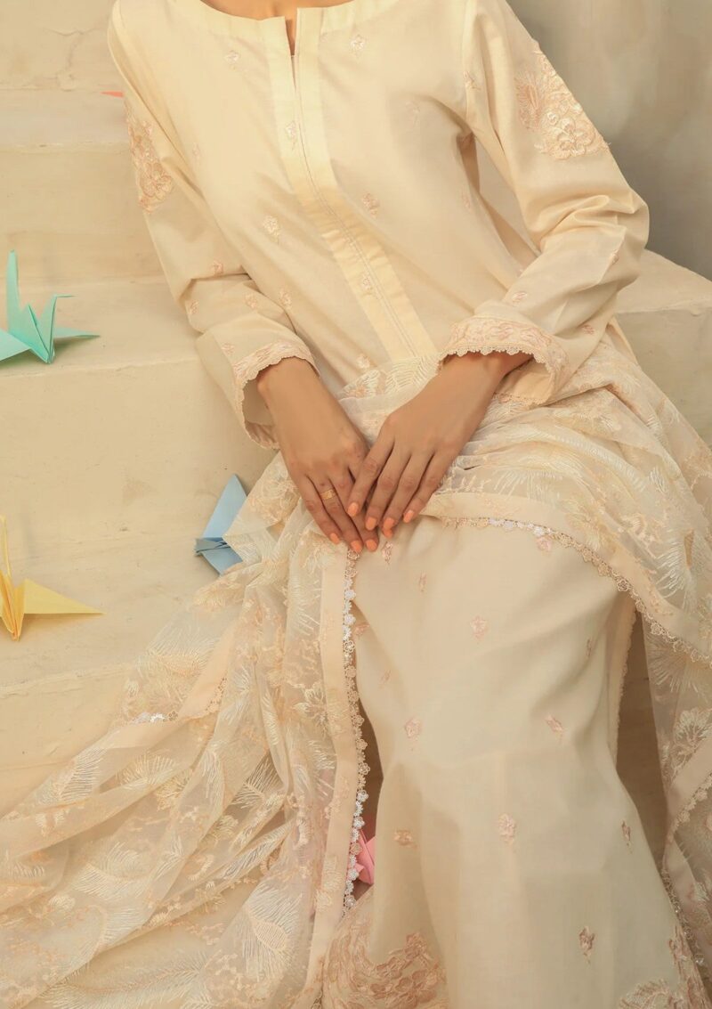 Najiazia Luxury 25 Glory Lawn - Image 5